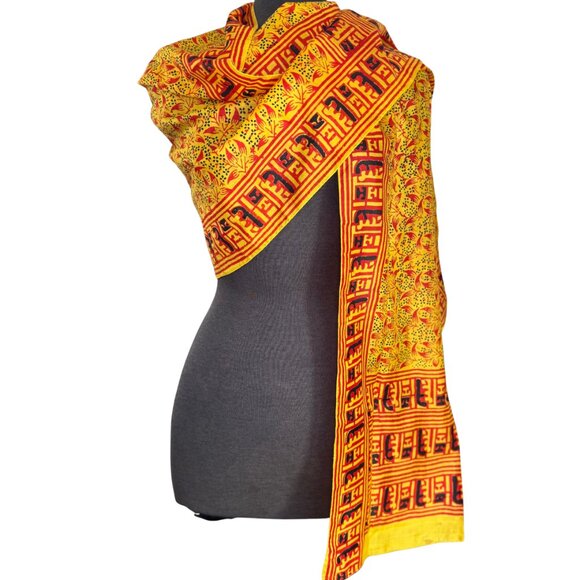 Handcrafted Yellow Indian Dupatta with Folk Art Print Vibrant & Unique - Picture 1 of 7